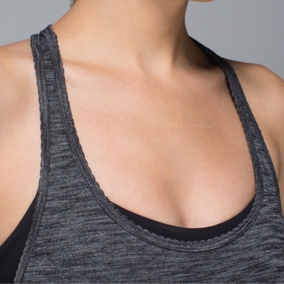 Lululemon 105 F Singlet Heathered Black Sz 6 - Picture 3 of 15
